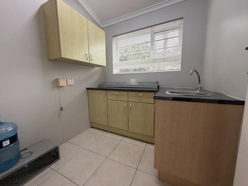 To Let Commercial Property for Rent in Walmer Eastern Cape